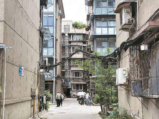 改造40多歲的老小區(qū):老房改造
