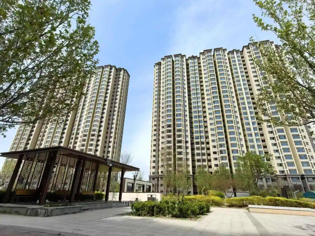 安置房最新動(dòng)態(tài)<strong></p>
<p>老房改造
</strong>！通州這個(gè)改造項(xiàng)目組織村民參觀房源！:老房改造

